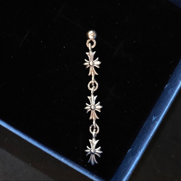 Chrome Hearts plus 3 dangle earring - Picture 2 of 3